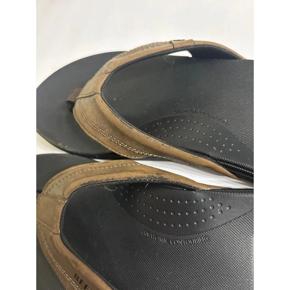 Reef Brown Flip Flops (size 7)